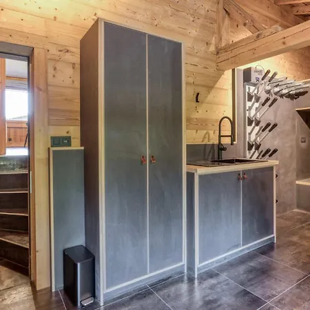 Follette Alpesi faház *